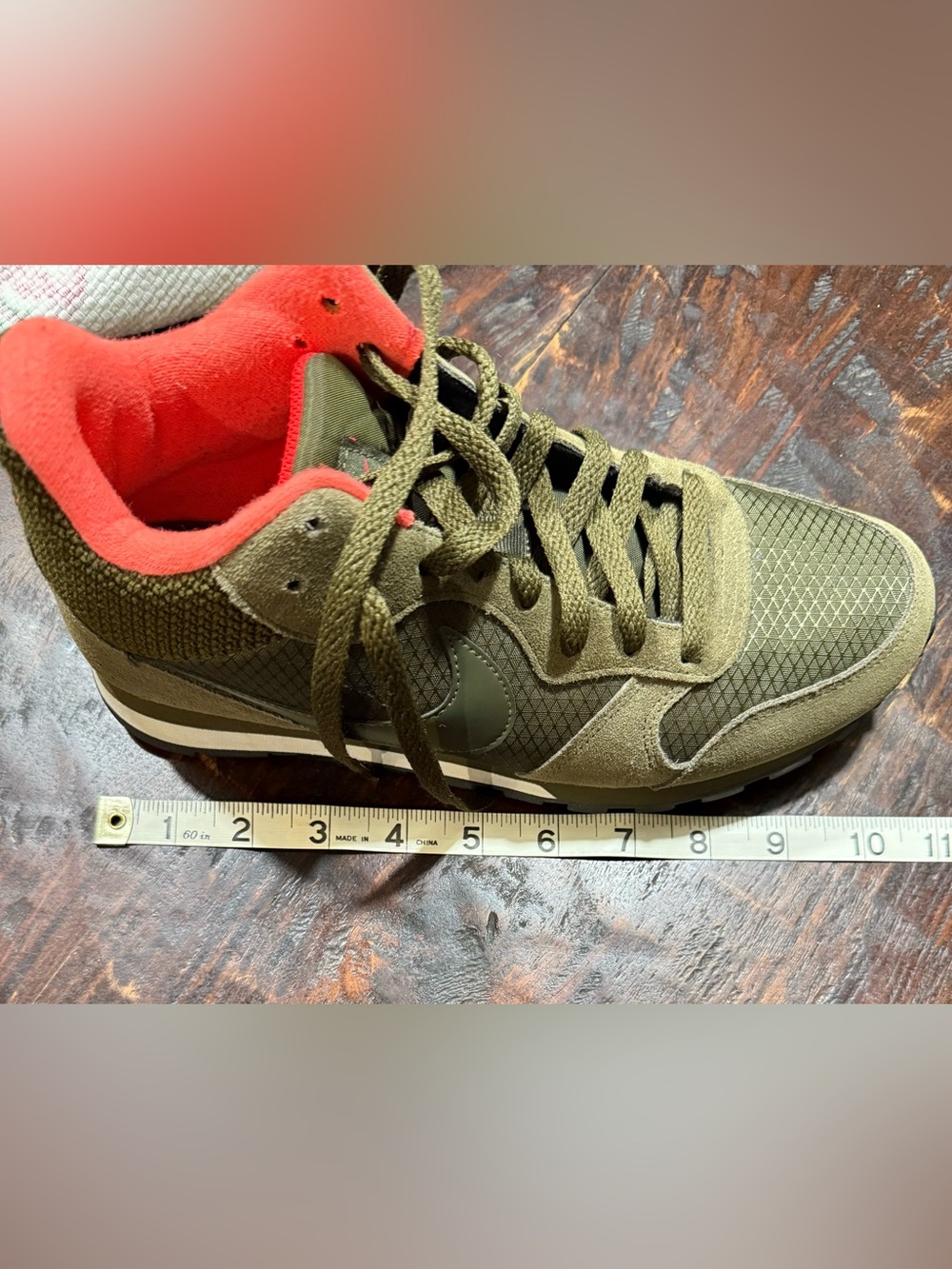 Nike Md Runner 2 Mid trail shoe, size 8.5, women’s - Picture 10 of 11